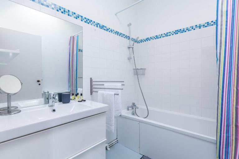 Guestready - Duplex Lumineux Et Spacieux, 7 Personnes Bordeaux Exterior photo